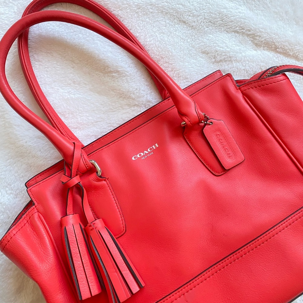 Coach, Coral Medium Purse, Never Used, Perfect for Spring